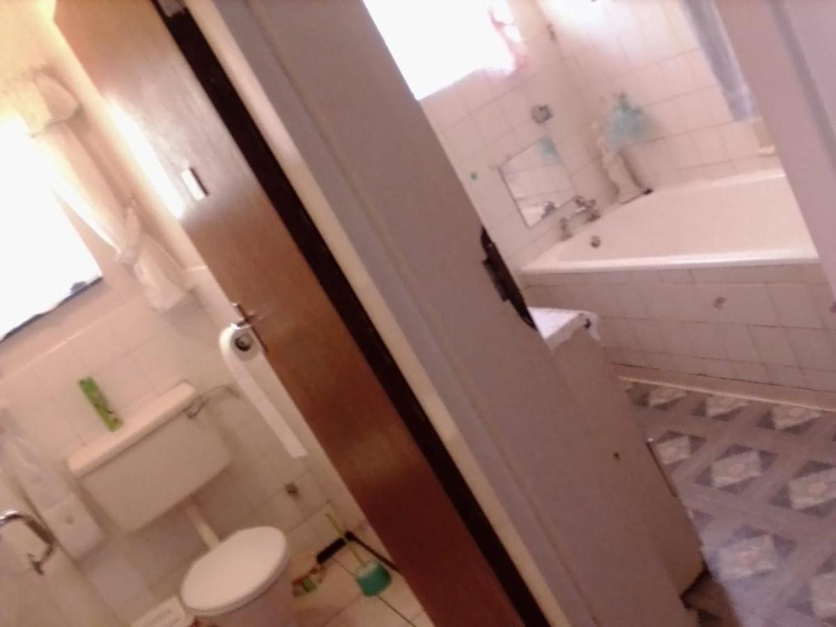 Heila'S In House Family Room-Homestay! Bloemfontein Luaran gambar