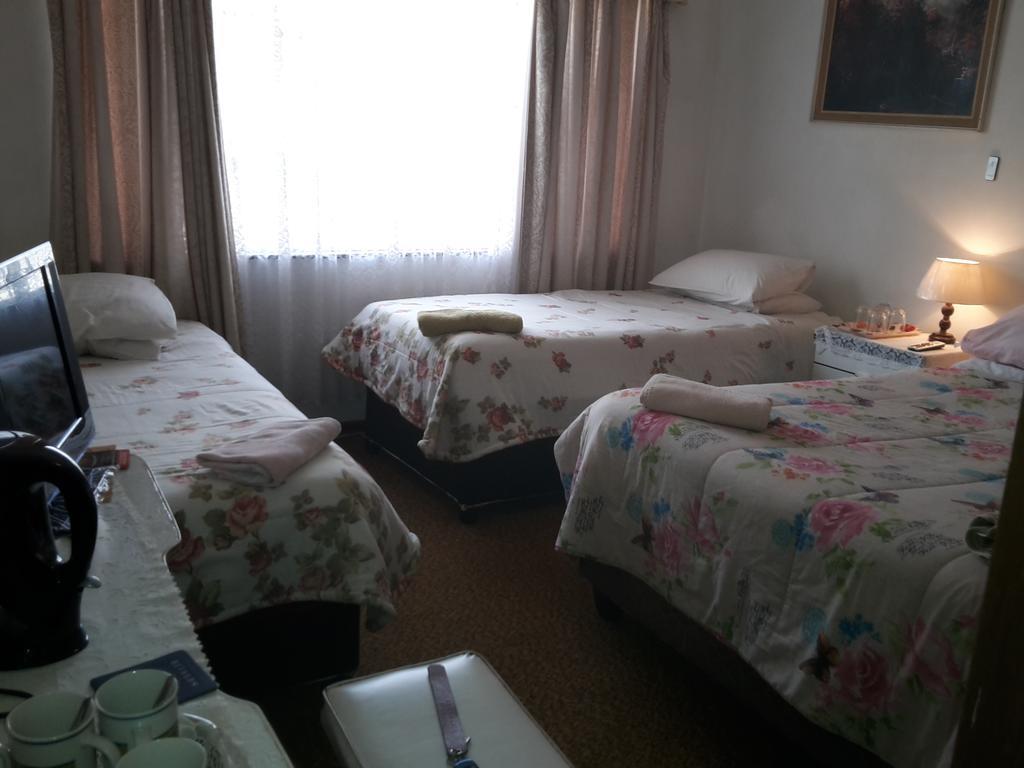 Heila'S In House Family Room-Homestay! Bloemfontein Luaran gambar
